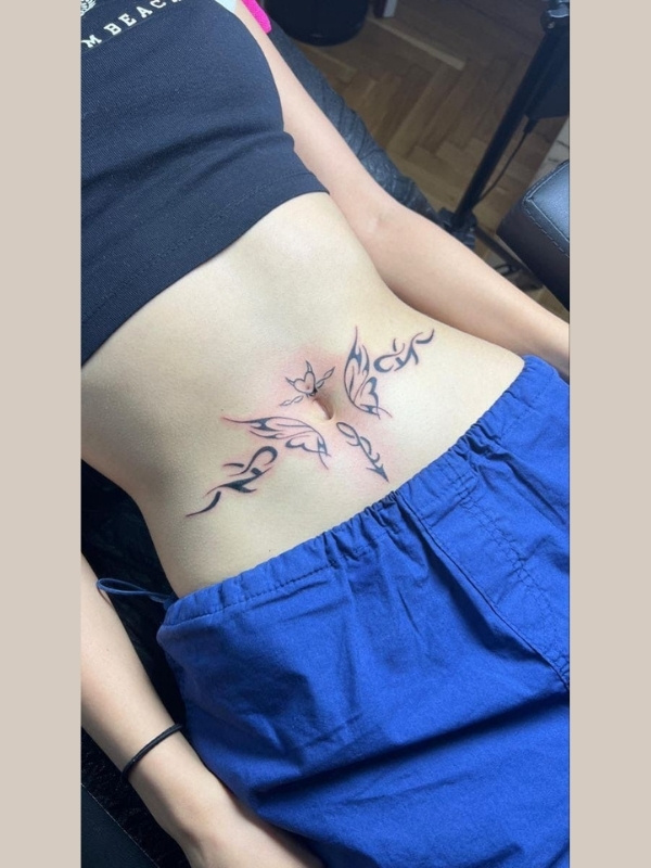 ảnh gái xăm tattoo bụng