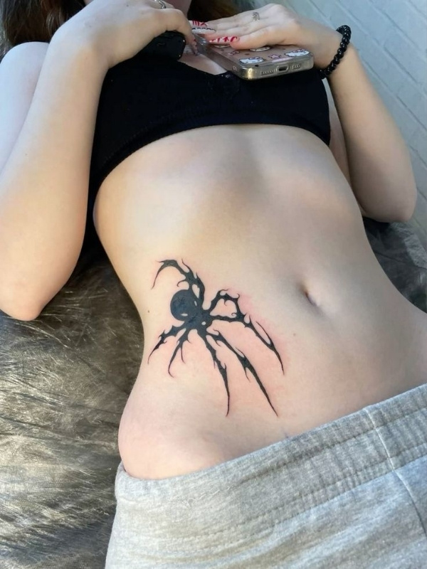 belly tattoo girl vietnam