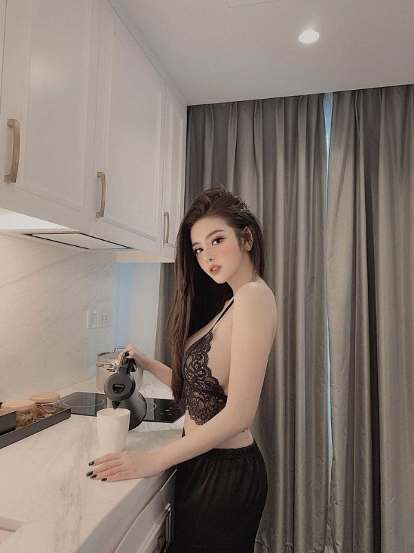 damdang bếp khuya đồ ngủ đen