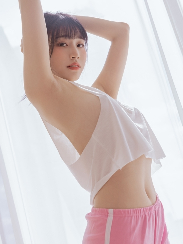 Saika Kawakita (4)