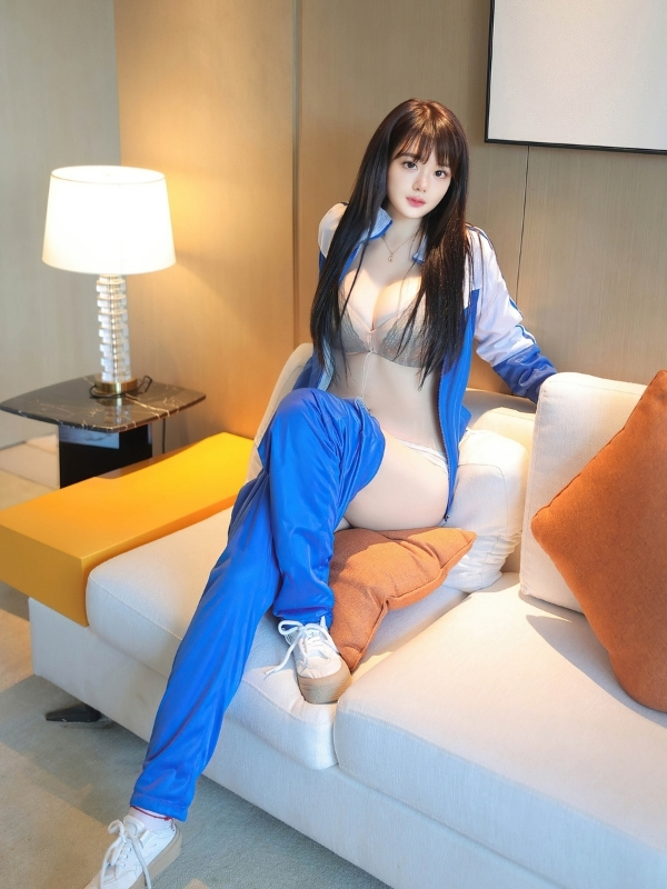 ảnh học sinh gái xinh 18+ mặc đồng phục