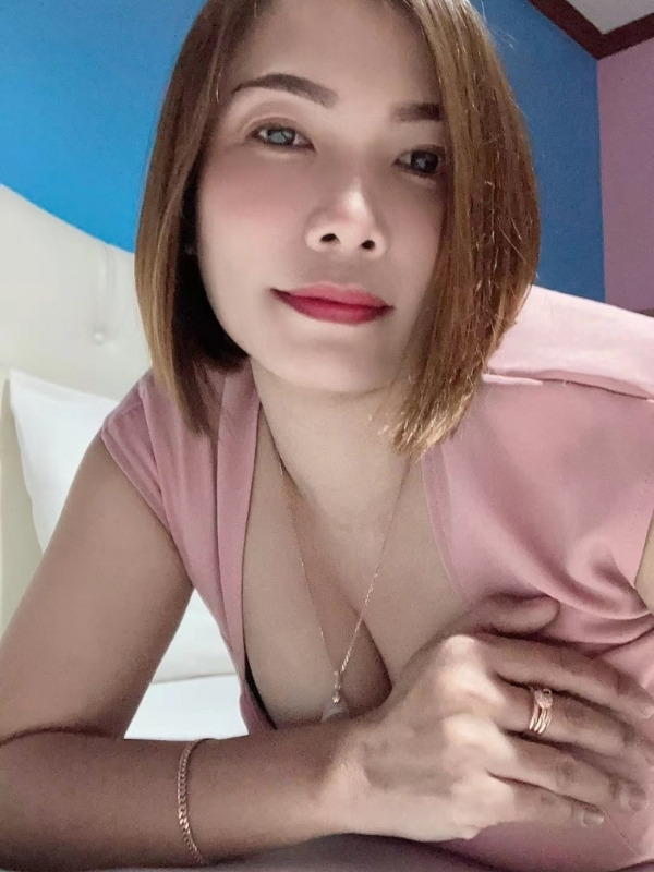 vietnamese milf 18+