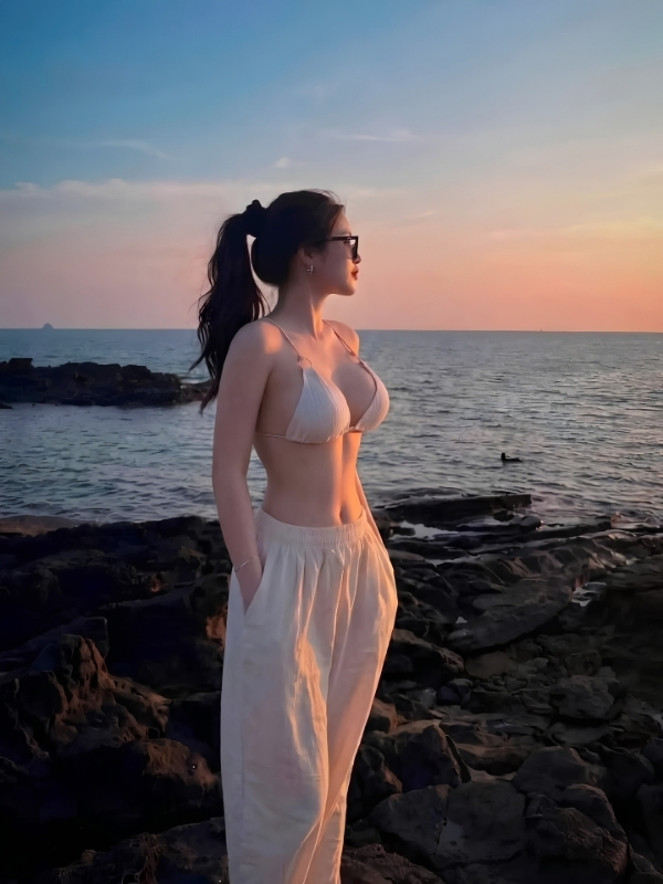 gái xinh body cực phẩm