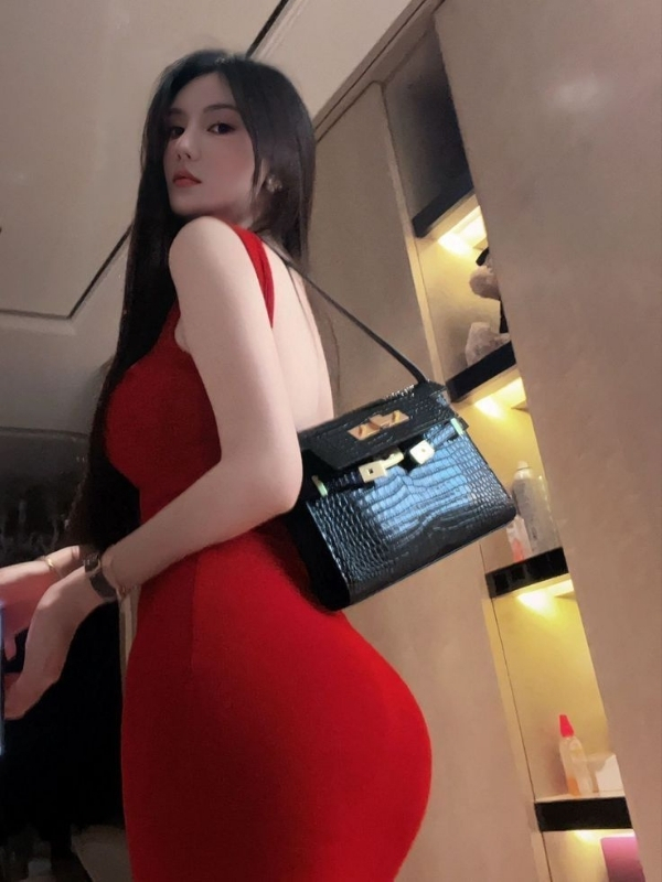 gái xinh body nuột nà